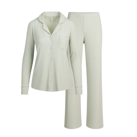 SKIMS Other - SKIMS SLEEP SET IN TALC 4X
